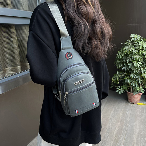 New sports and leisure chest bag men's shoulder crossbody bag outdoor travel large capacity chest bag cash register coin purse