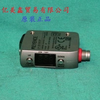 原装 基恩士 LR-ZB100C3P  光电传感器  议价