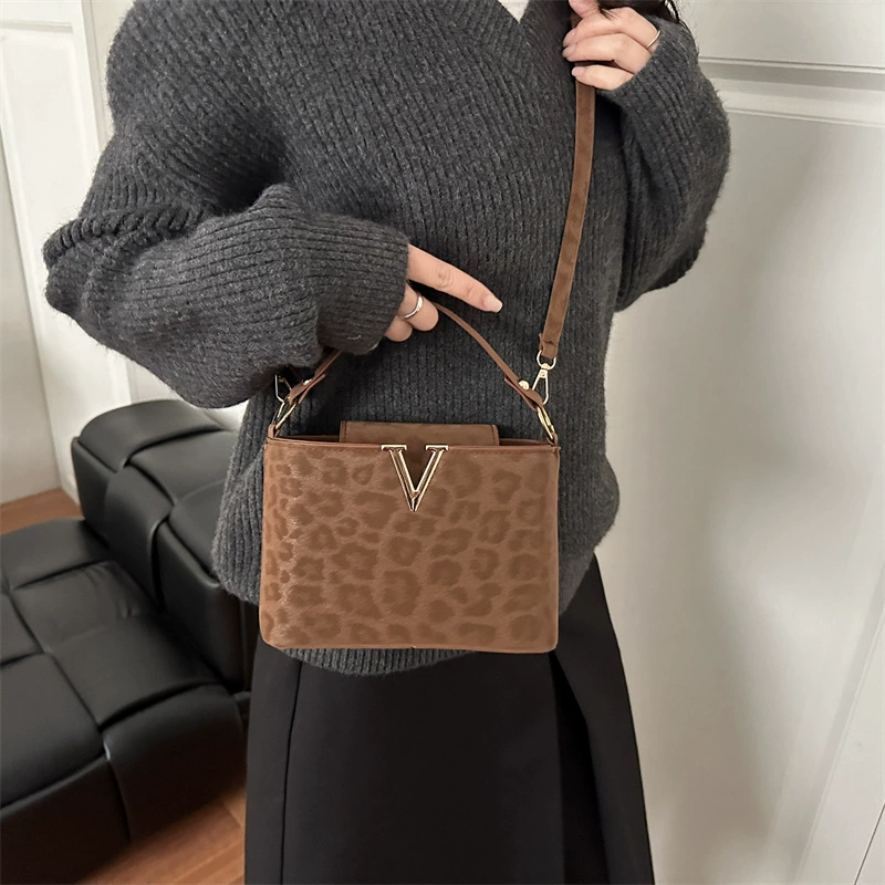 Fashionable trend shoulder bag