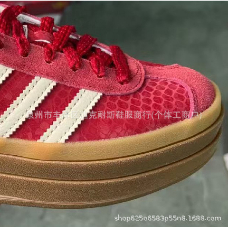 Zapatos de Putian, versión alta Samba, diseño original, Año de la Serpiente, zapatillas versátiles de suela gruesa que aumentan la altura, de color rojo para el campus, modernas y versátiles.