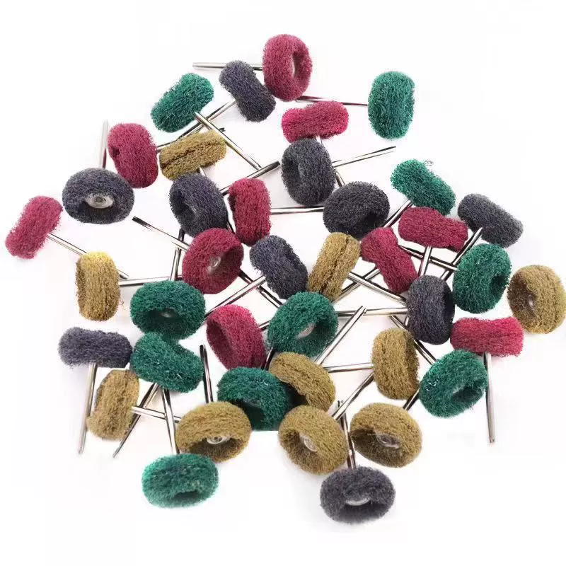 Материал костюма щетки инструмента нейлона зашкурить головки волокна мешка костюма щетки соскабливая пусковой площадки Красного/желтого цвета/зеленого цвета/черноты