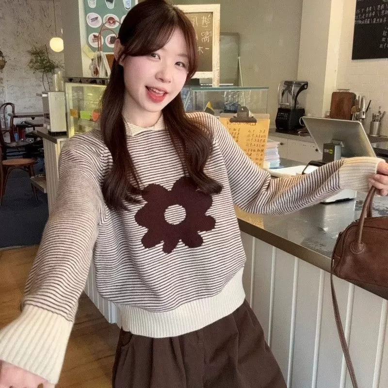 韩系学生条纹翻领花朵针织衫女新款甜美软糯宽松休闲毛衣上衣INS