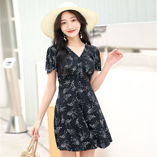 Swimming Pool Women's Swimwear  New Fashion Slimming Sexy Swimsuit Dress Style One-piece Conservative Cover Stomach Women's Swimwear