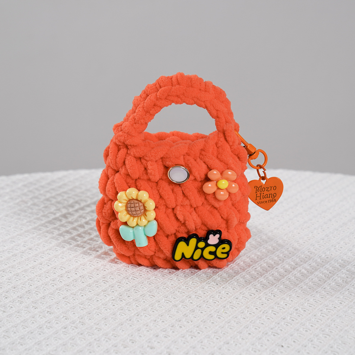 Productos terminados japoneses INS dulce, creativo, encantador, gancho artesanal, auriculares Bluetooth resistentes a la caída, bolso transfronterizo Amazon