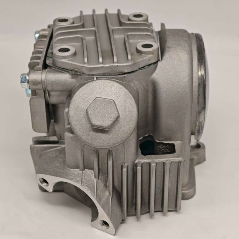 JH70 Motorcycle Cylinder Head C70 CT70 70cc Horizontal Engine Cylinder Head Motorcycle Engine Parts