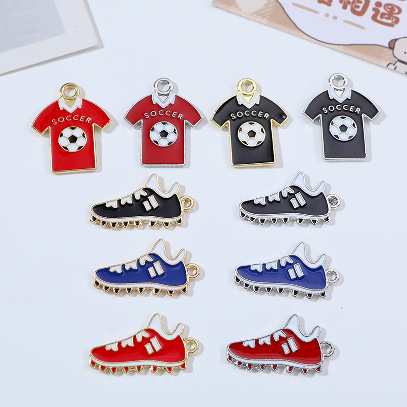 Oil-Dropping Alloy Artificial Athlete Football Football Uniform Sports Protective Gear Pendant Pendant DIY Jewelry Accessories