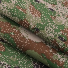 现货供应 梭织化纤涤纶布料满天星星空绿迷彩斜纹桌椅套床垫 面料