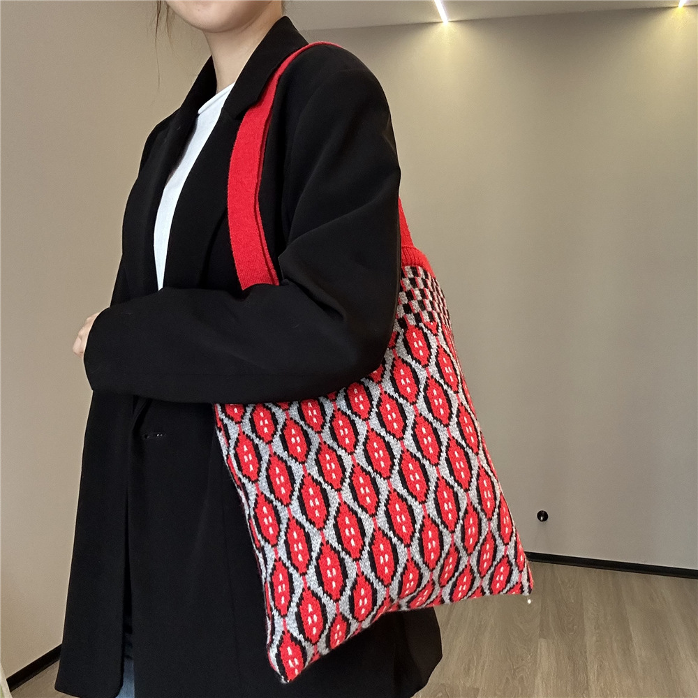 Women's Medium Knit Geometric Vintage Style Open Shoulder Bag display picture 9