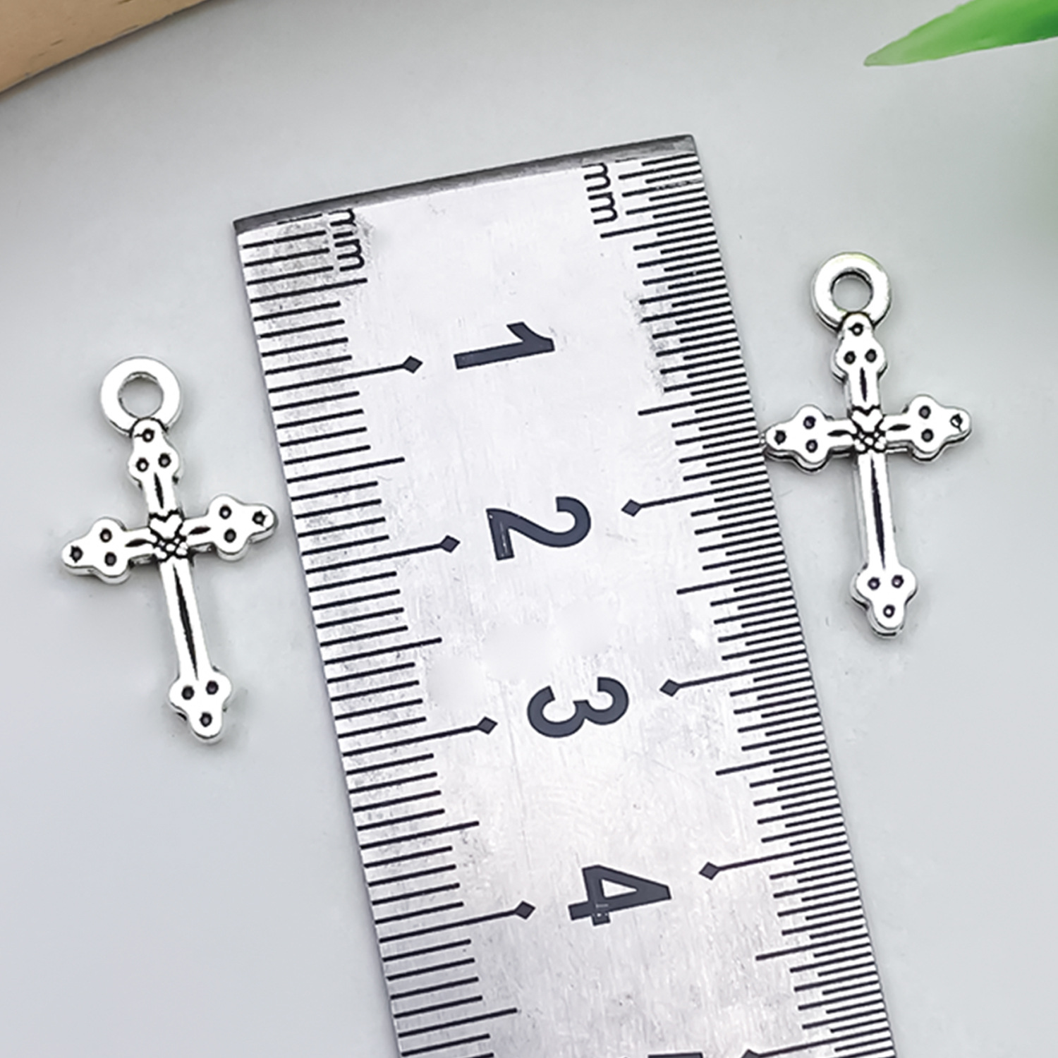1 ancient silver cross 10x21mm-0.8g-11274