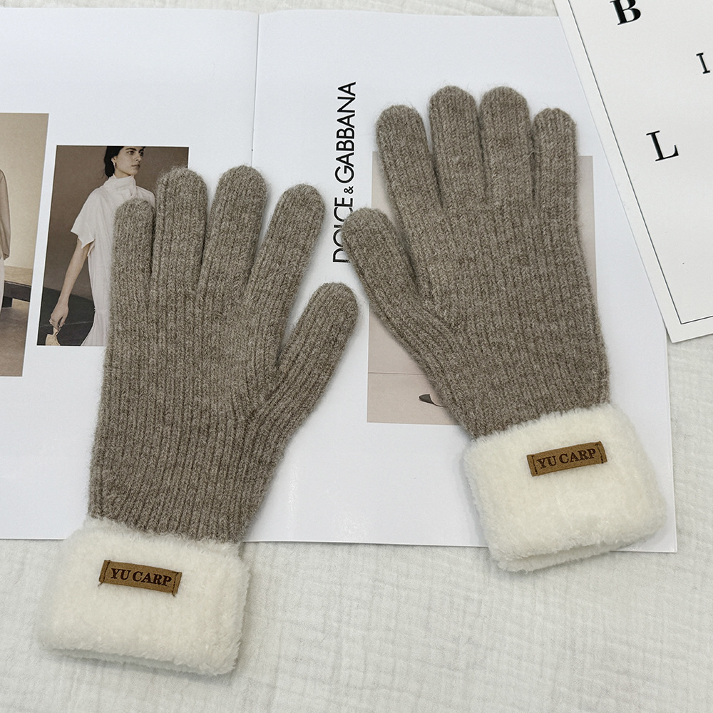 Nuevos guantes de punto de pantalla táctil de cinco dedos de color sólido otoño y invierno parejas de moda para montar al aire libre guantes cálidos a prueba de frío