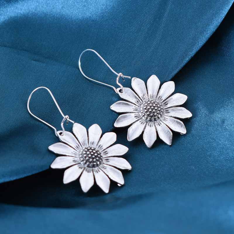 Retro Flower Alloy Plating Women's Ear Hook display picture 3