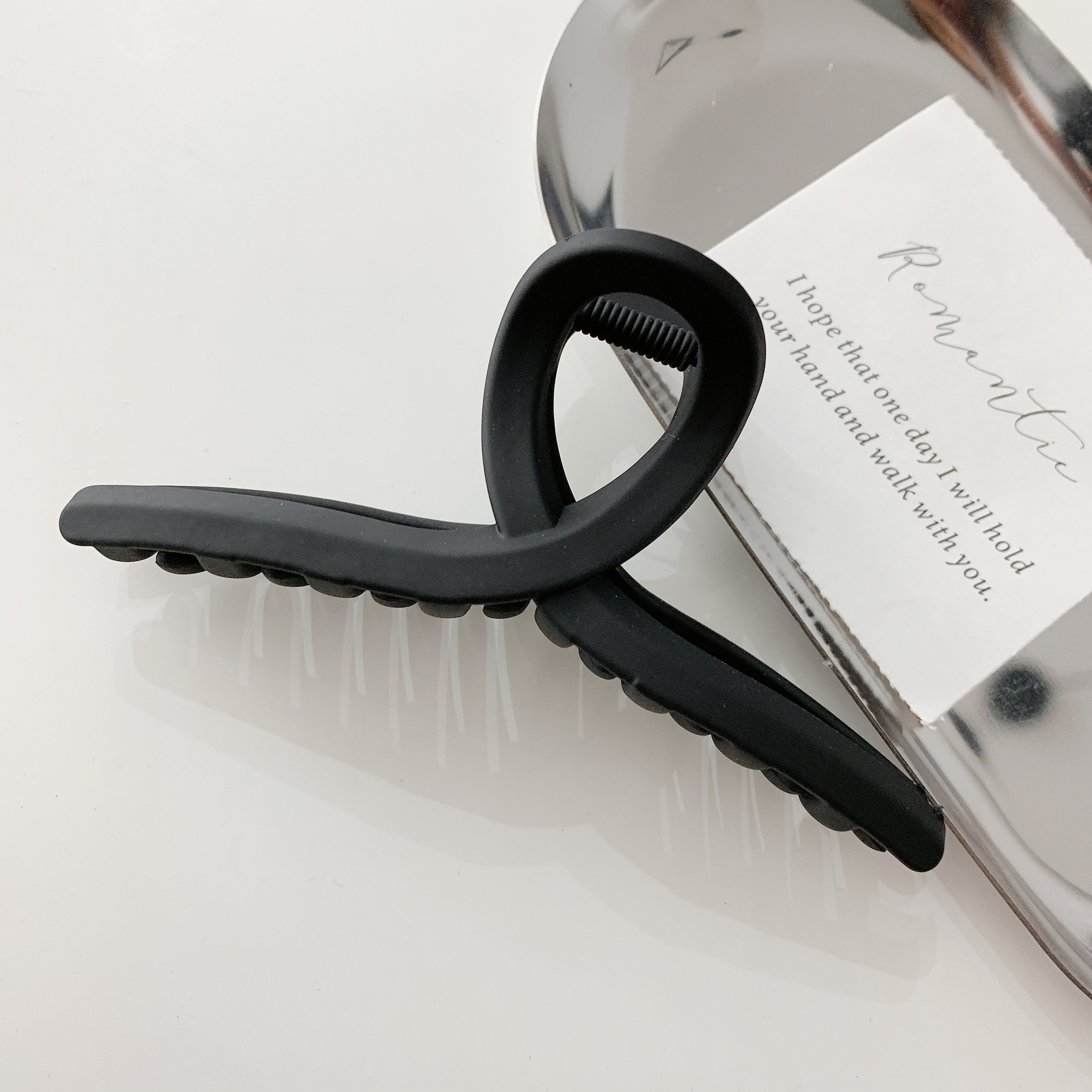 Clip de pelo negro pequeño clip de pelo femenino tocado Cabeza trasera horquilla alta Cola de Caballo horquilla fija clip de tiburón grande al por mayor