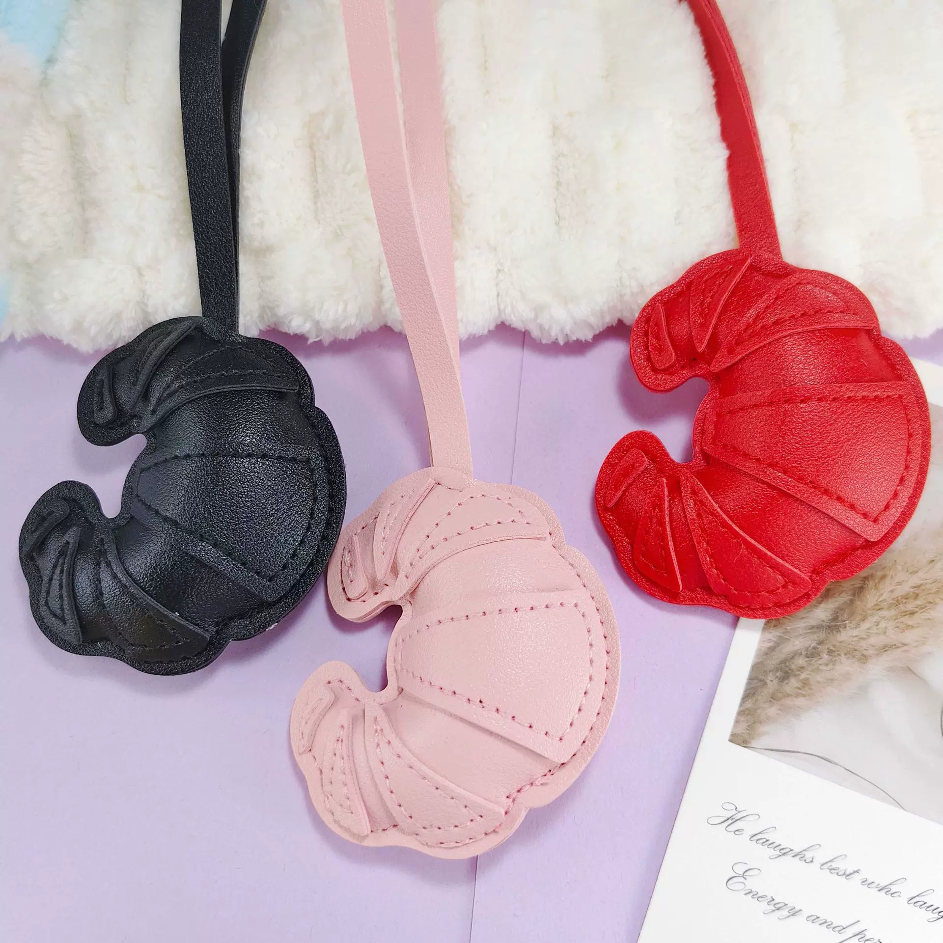 创意牛角PU皮革简约ins皮质挂件包包挂件牛角包挂件服装包包挂饰