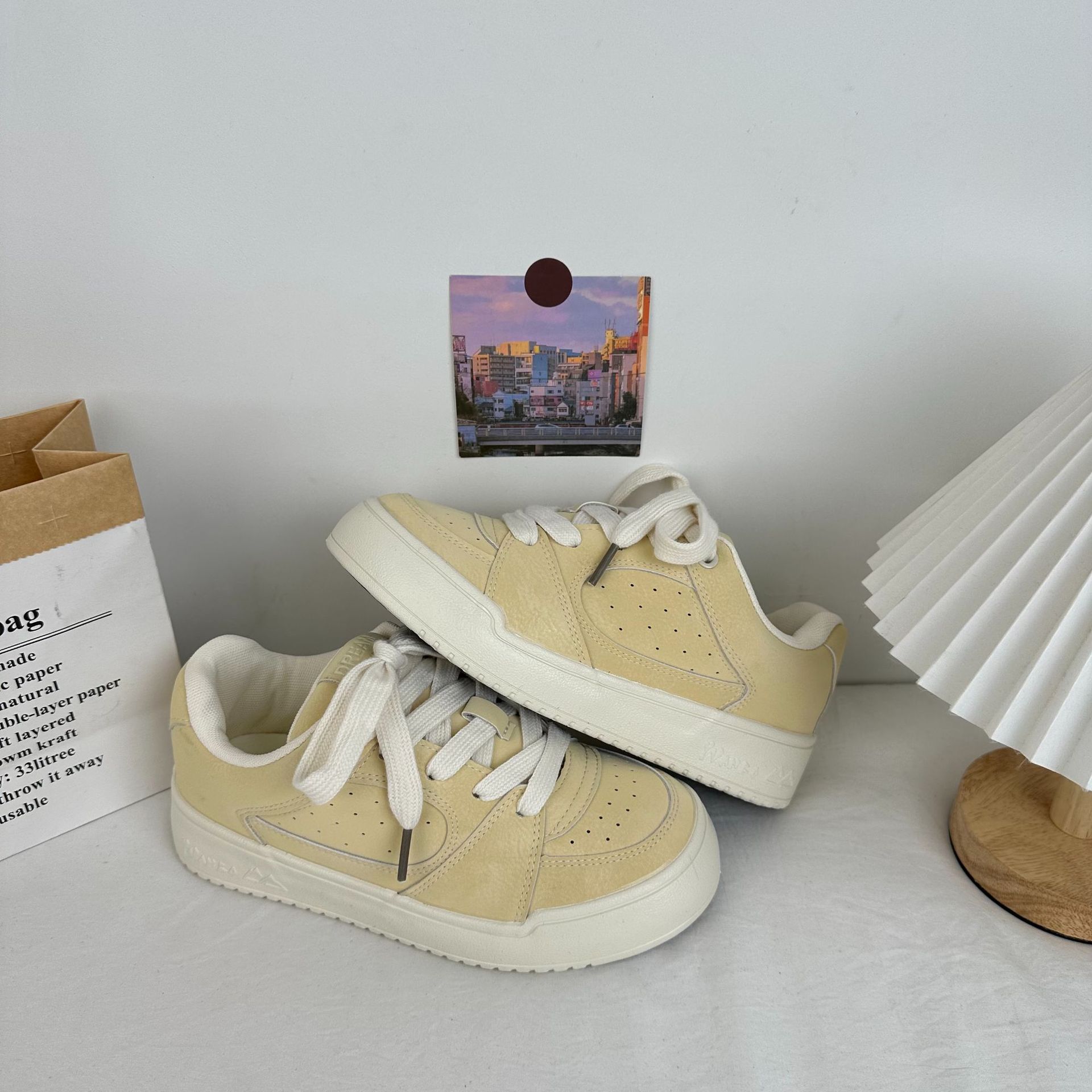 Yuanbo 2025 primavera nuevas zapatillas de deporte para estudiantes zapatos de lona de todo fósforo para mujer versión coreana de los zapatos de lona de nicho de tendencia