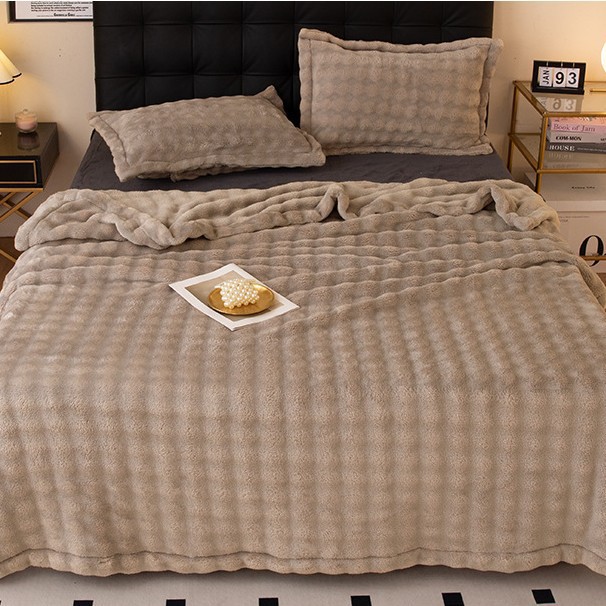 Otoño y invierno nuevo tipo de imitación de goma de seda espuma mantas sofá dormitorio coche de oficina de almuerzo dormitorio caliente