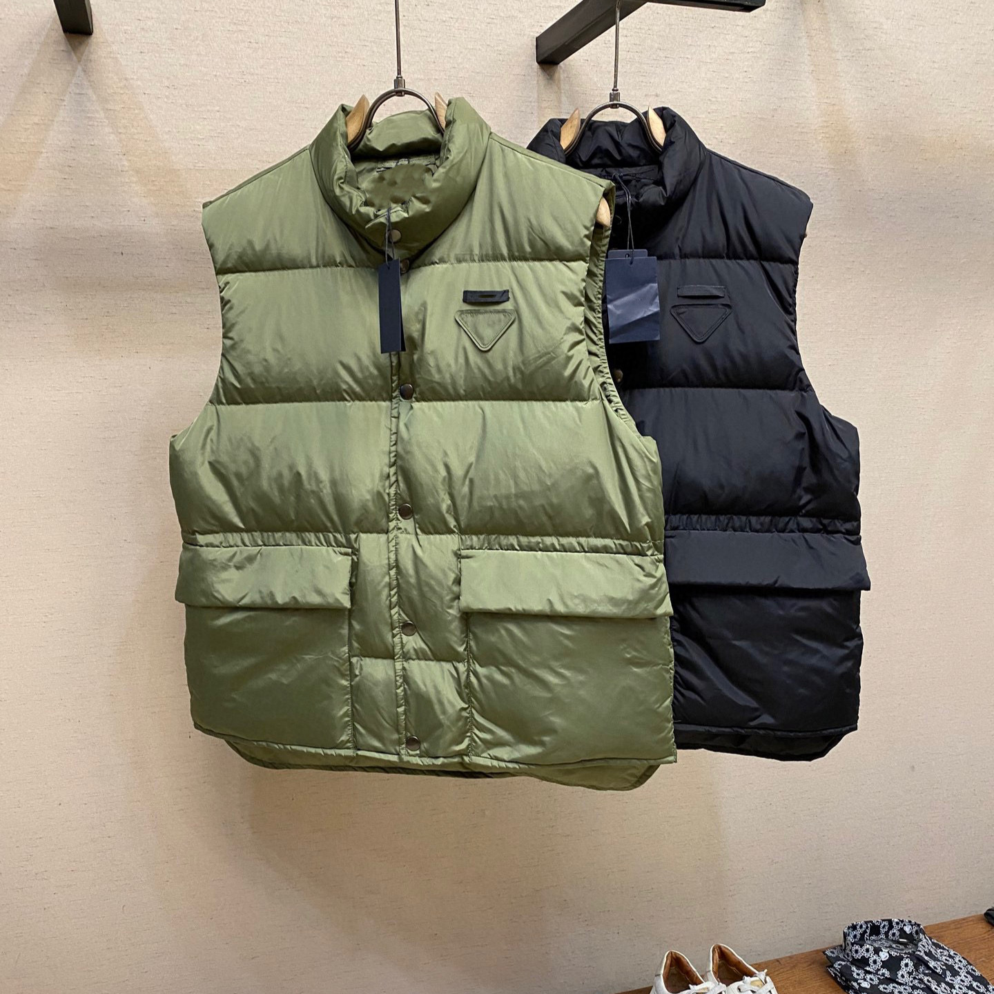 25 Years Autumn and Winter New Casual Chest Logo Triangle Logo Men's down Jacket Vest Top Vest