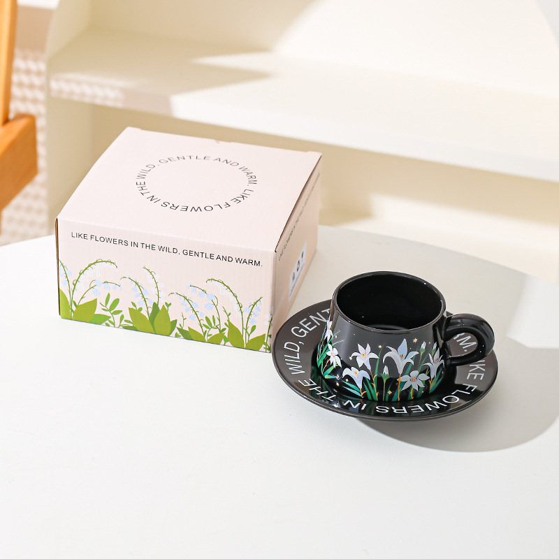 Juego de tazas y platillos de café de cerámica de estilo pastoral, taza de té de la tarde de celebridades de Internet, combinación de dim sum, sentido de alta calidad, fresco, literario y romántico