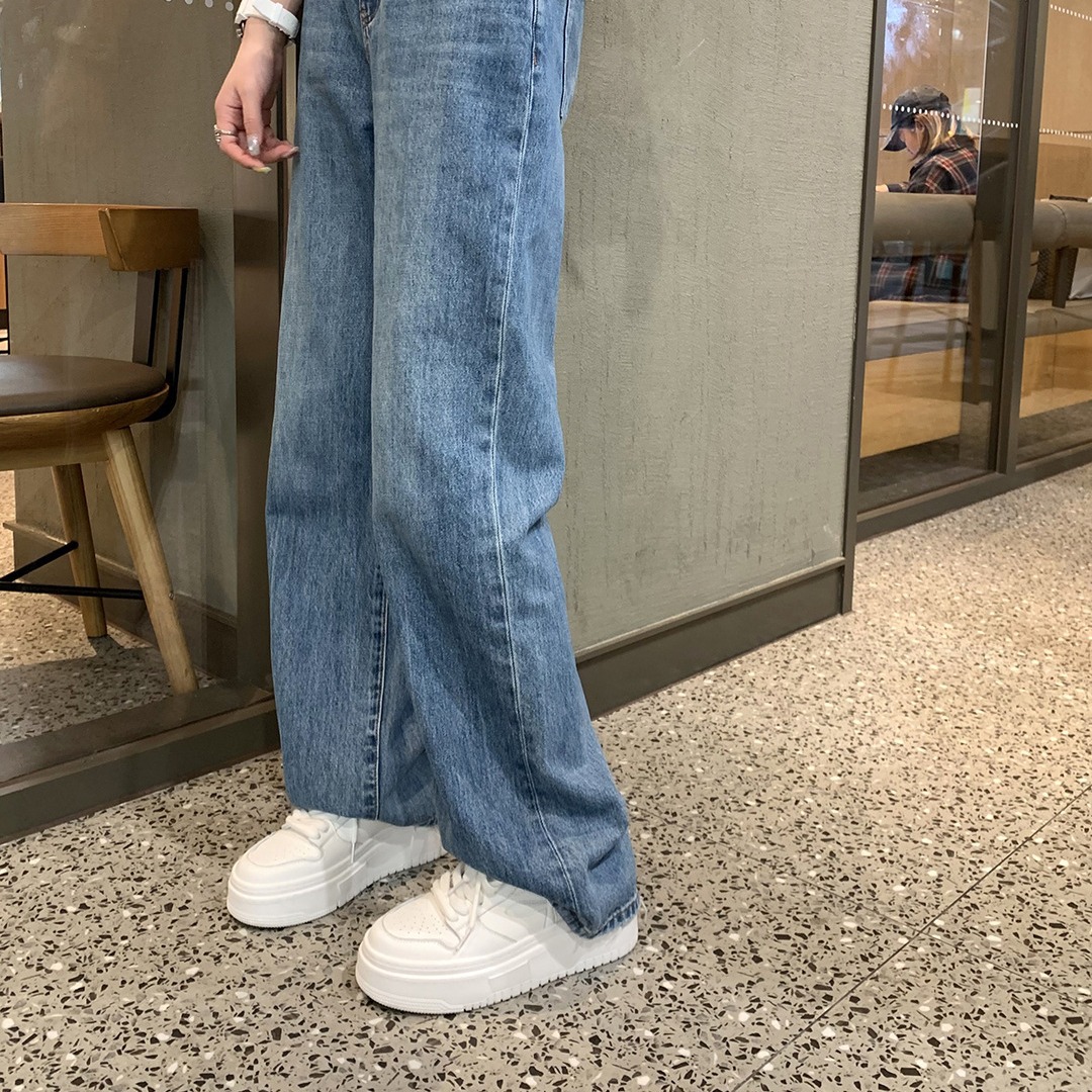 Versión de cuero de vaca ~ Grape Madre con cuero real con suela gruesa aumentando la altura muffin zapatos de skate casuales de mujer ins de suela suave zapatos blancos pequeños