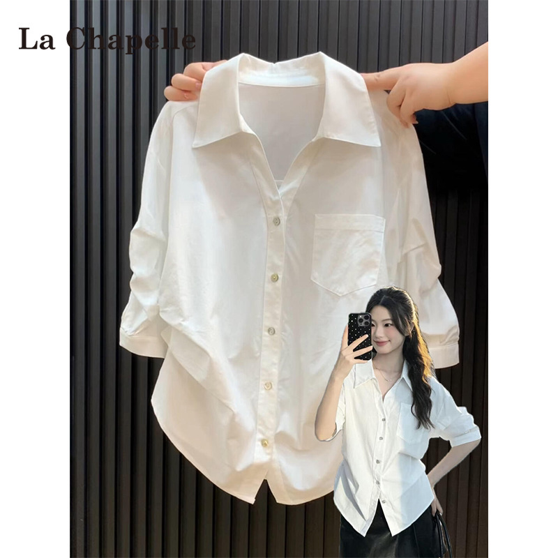 So Beautiful It Makes Your Heart Race~ White Old Money Style Half-Sleeve Shirt with Sun Protection, Ruched Waist, Slimming Effect, Versatile for Commuting