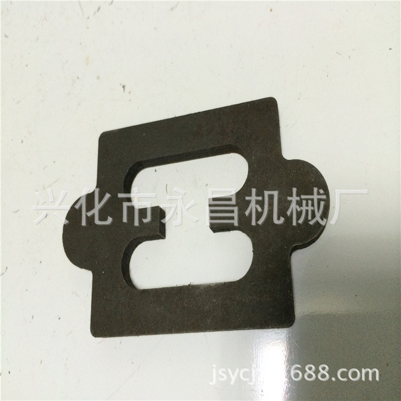 �������� ��е��� ũ����� ������������λ��