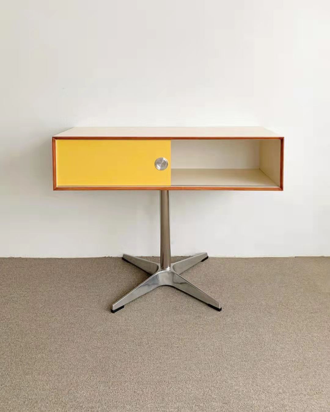 طاولة مدخل منى (جبنة)