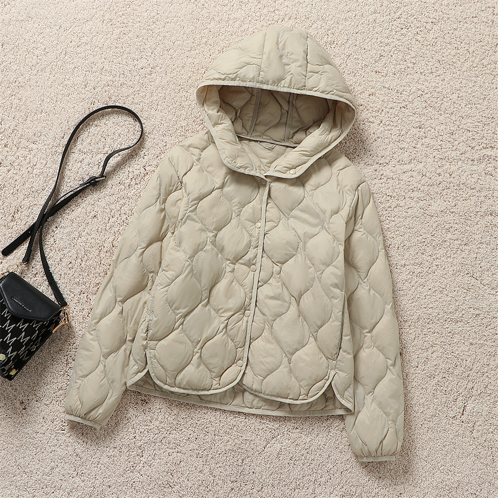 Nuevo cross-border ligero encapuchado otoño y invierno calabaza corta plumón chaqueta exterior mujer calentamiento suelto chaqueta clásica universal