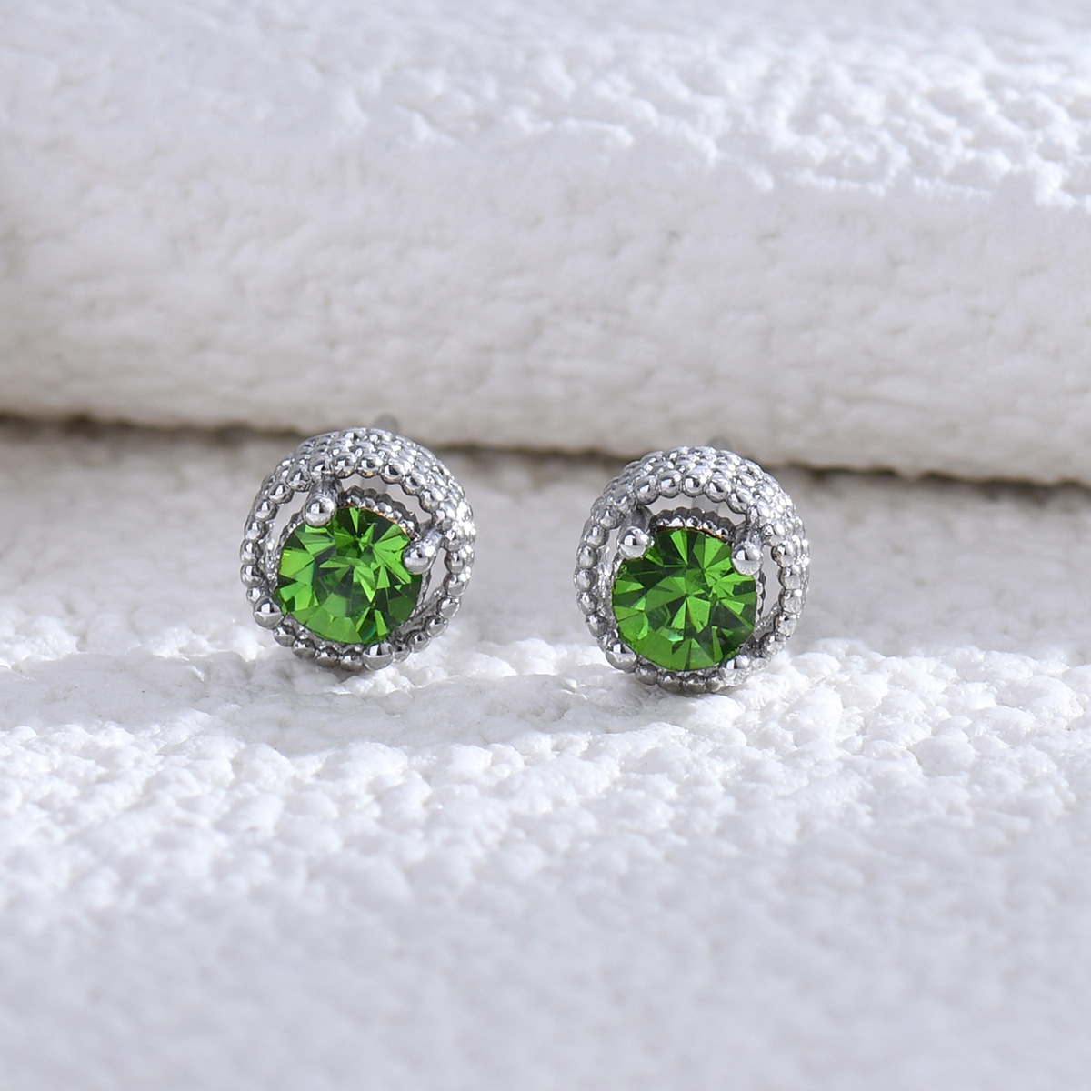 French Palace Style Round Simulation Stud Earrings For Women_voghion.com