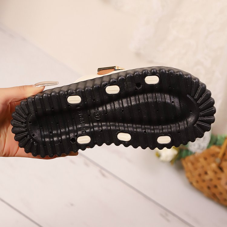 Soft And Bouncy Flip Flops With Contrasting Colors, Featuring A Belt Buckle Detail, Flat Casual Open Toe Sandals_vogvips.com
