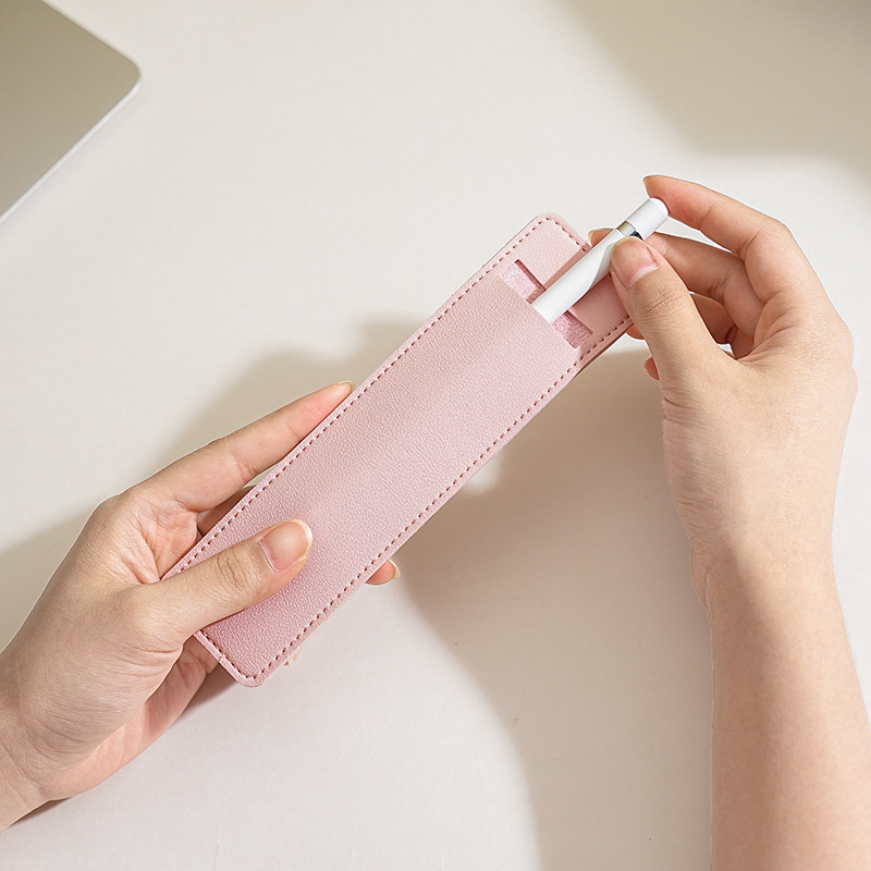 Fábrica directa PU simple estilo de aprendizaje de cuero bolsas de pluma de cuero de color sólido cubierta de lápiz de escritura puede imprimir logotipo