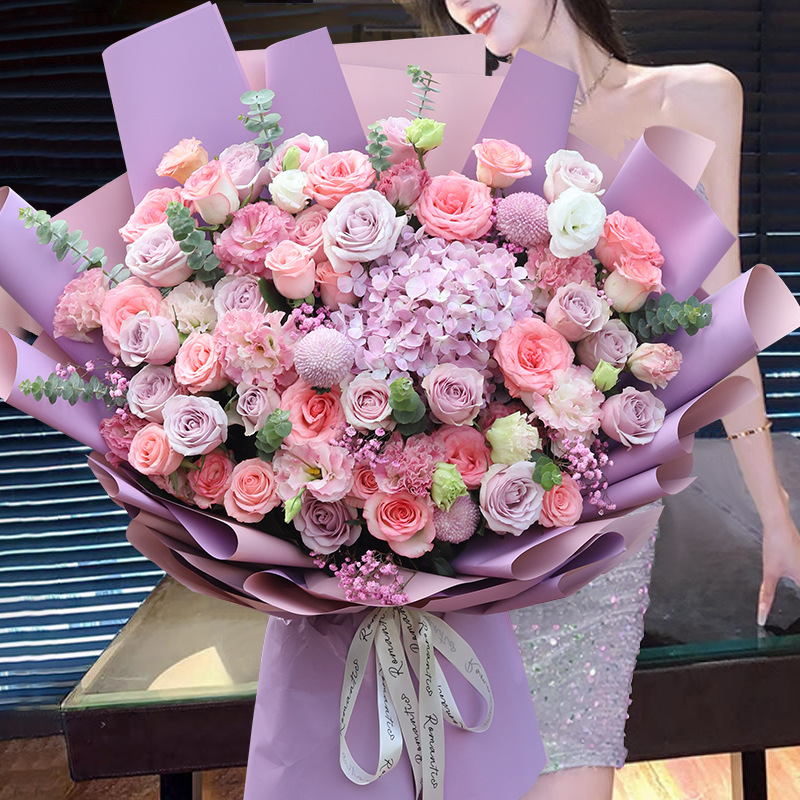 [큐피드의 선물] 핑크 수국과 장미가 어우러진 거대한 꽃다발