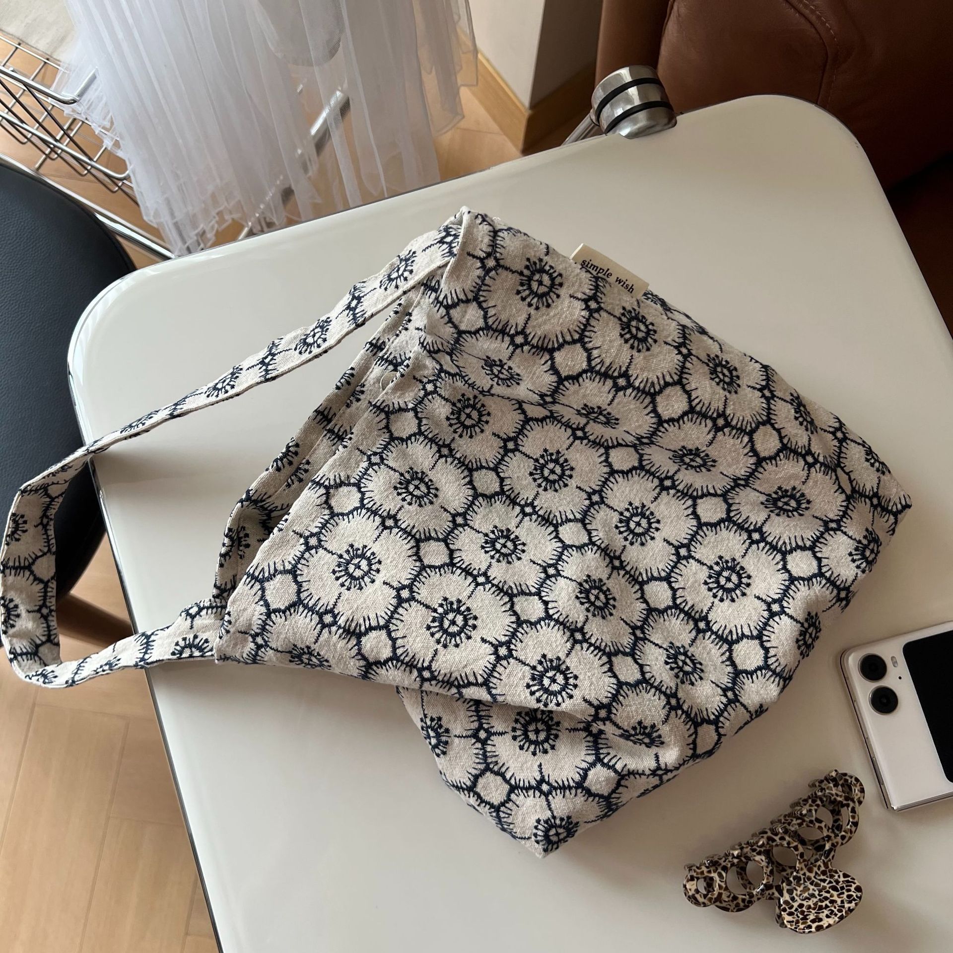 Sophisticated Japanese underarm bag