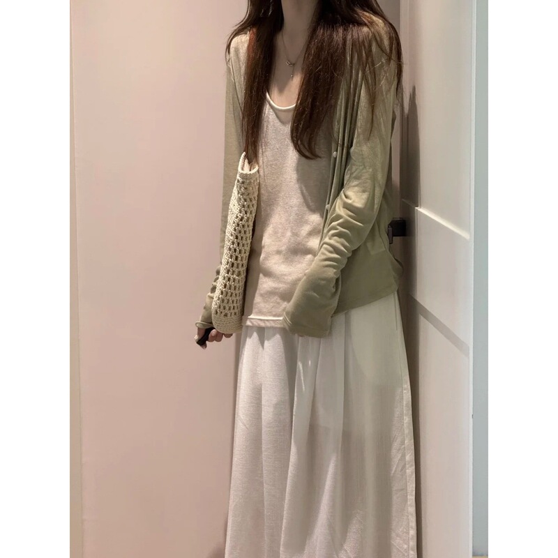 Light Green Tencel Thin V-Neck Knit Sun-Protective Cardigan for Women, Summer Long-Sleeve Loose and Casual Outerwear Air-Conditioning Top