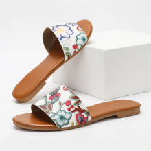 跨境外贸女士彩绘鞋面设计防滑休闲圆头平底拖鞋一件代发舒适百搭