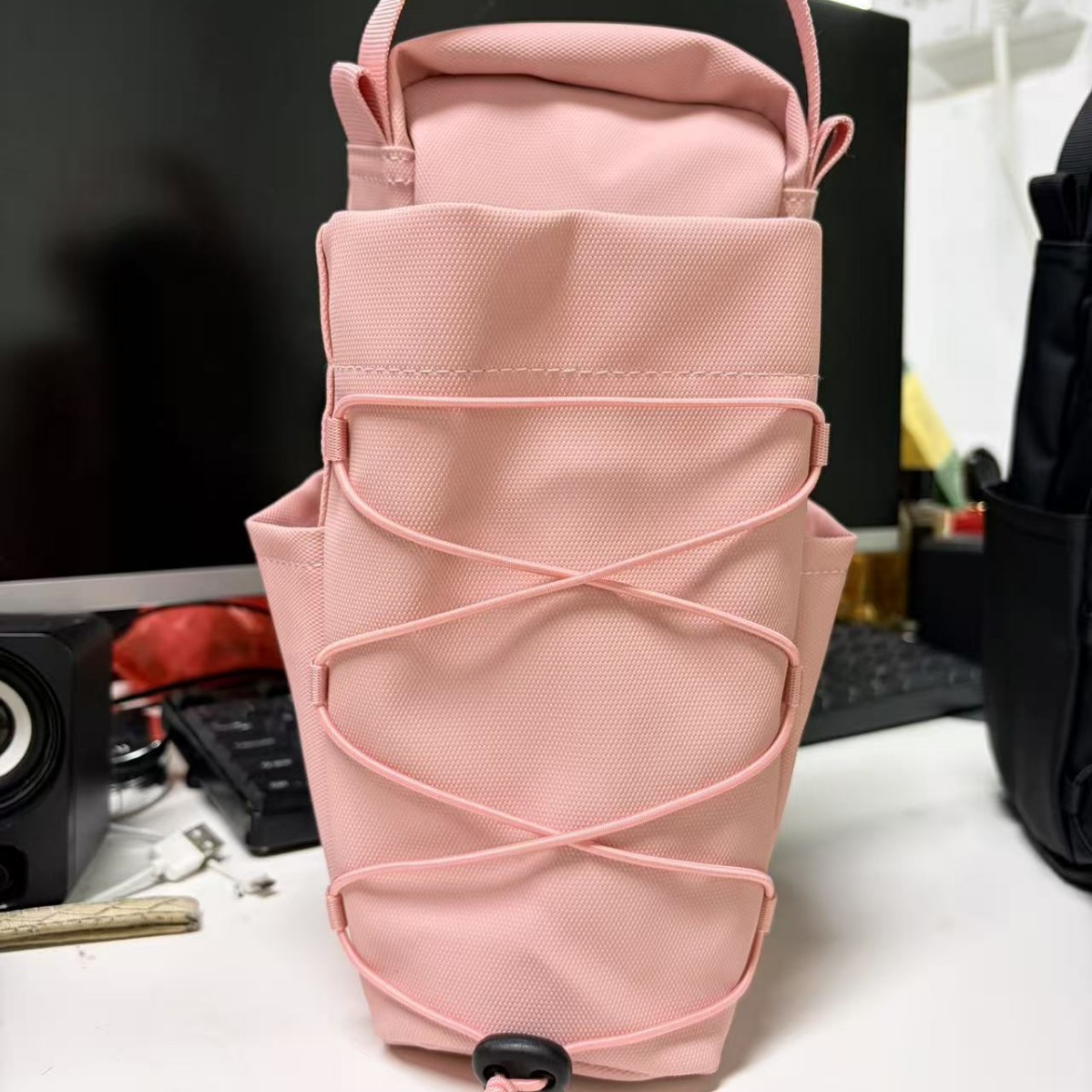 Bolsa de hervidor de agua de absorción magnética, bolsa de agua de gimnasio de venta en caliente transfronteriza, bolsa de bolsa de hervidor de agua de bicicleta al aire libre