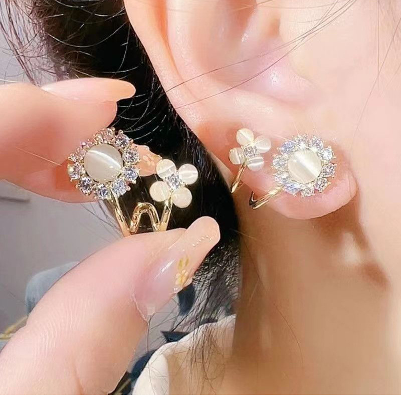 14g Weight Artificial Gemstones Inlay Material Earrings Classification 1 Pair Sweet Flower Plating Inlay Alloy Artificial Gemstones Earrings