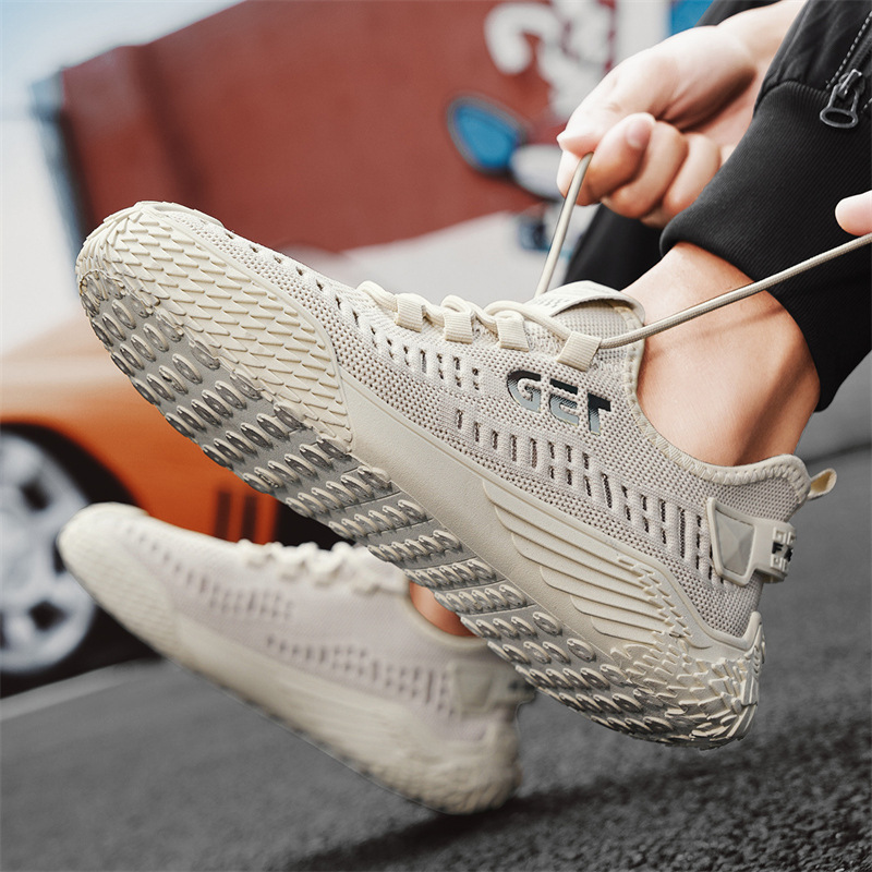 Lujo ligero 2025 zapatos de suela de ala casual de corte bajo 730 para hombres de verano, zapatos de moda para estudiantes, zapatos de tejido voladores, zapatillas de deporte al aire libre, hombres de moda