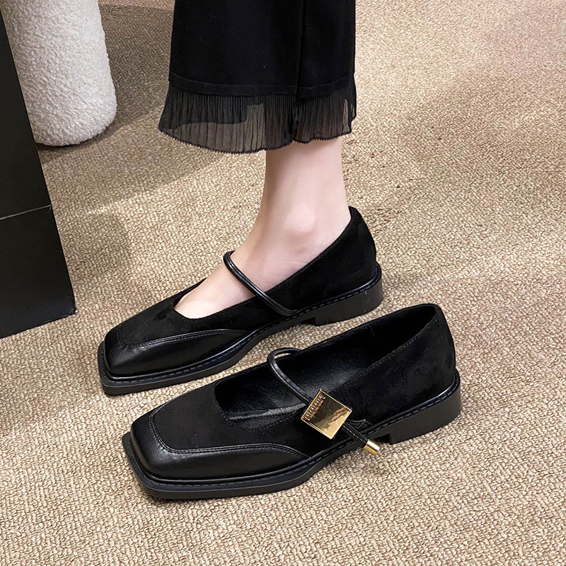 French Style Retro Flat Bottom Grandma Shoes Women's Shallow Mouth Design Sense Color-matching Square Head Elegant Mary Jane Shoes Women