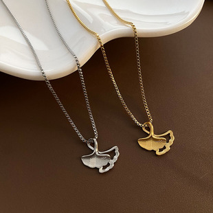 �䓲���ɫ�y���~С���\��Ů�ļ��p��С���i������նY����Ů��