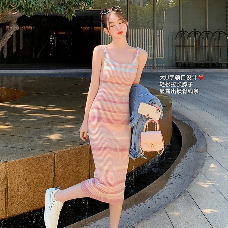 彩虹条纹无袖背心裙吊带针织连衣裙女2025夏季新款外穿修身中长款