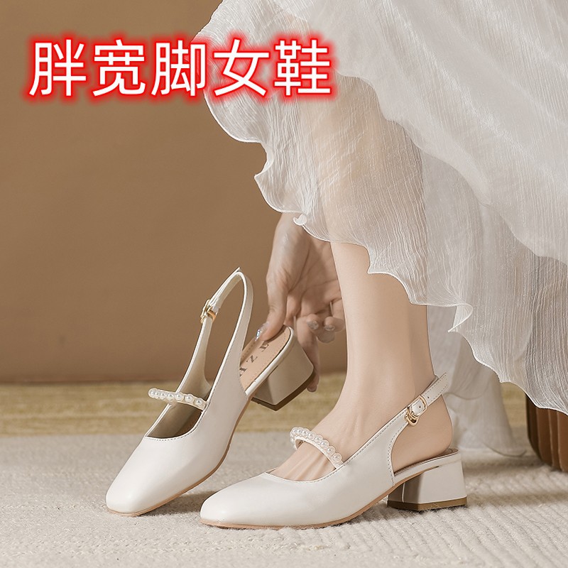 메리 제인 신발 여성의 두꺼운 굽 여름 새로운 스타일 사각형 머리 우아한 후면 빈 힐 샌들 여성의 낮은 굽 플러스 사이즈 여성 신발