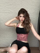 �p���Ը�����Ĩ�ؼكɼ����wӾ��Ů�߼��м����ڶ��@�ݜ�Ȫ��Ӿ��