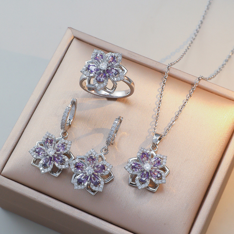 Necklace for Women, Trendy Rotating Bauhinia Zircon Flower Niche Fashion New Design Pendant Temperament Titanium Steel Necklace