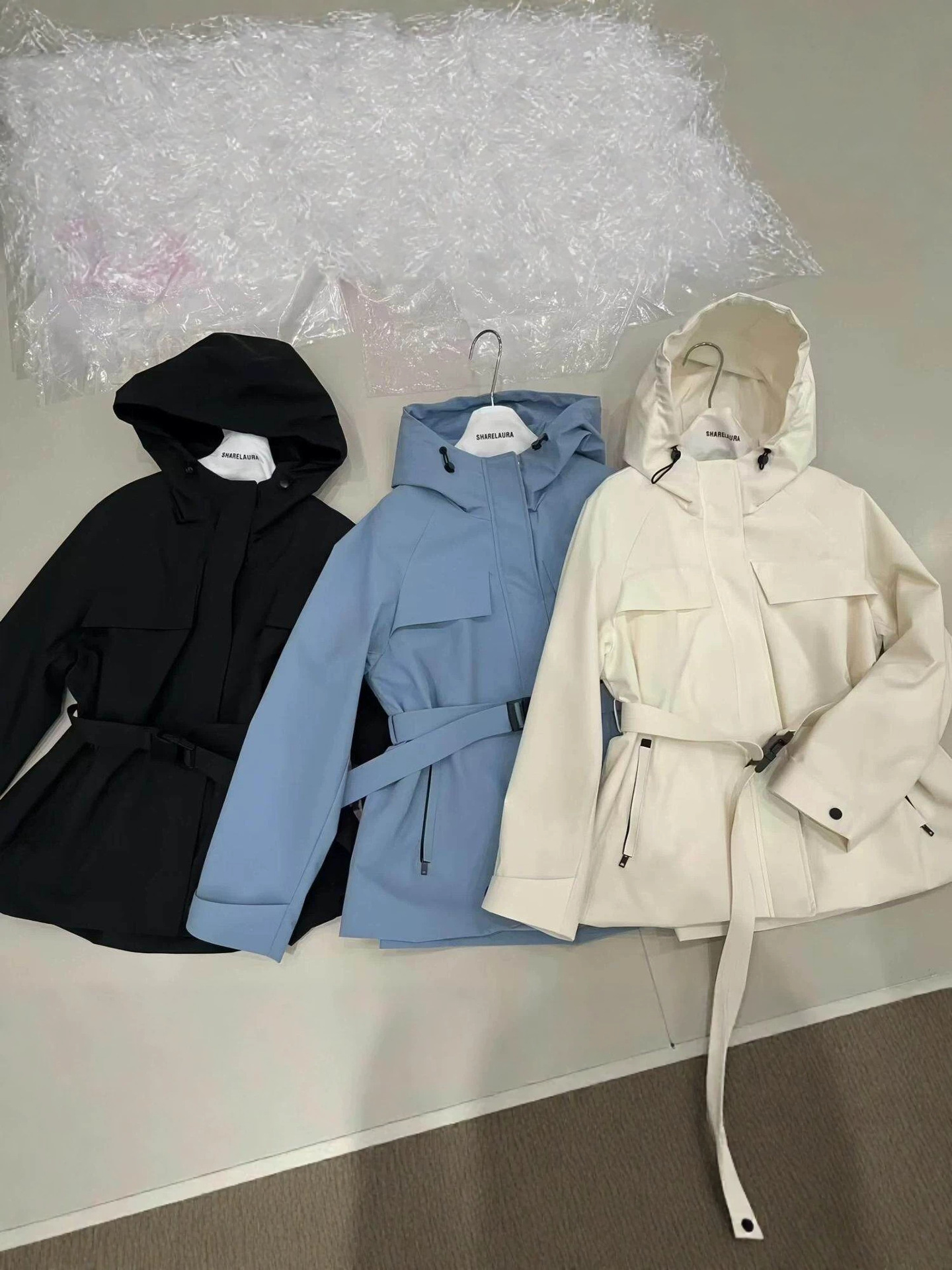 Korean-style fashionable and cool jacket, 2026 autumn new outdoor jacket with drawstring waist, slimming hooded coat for women
