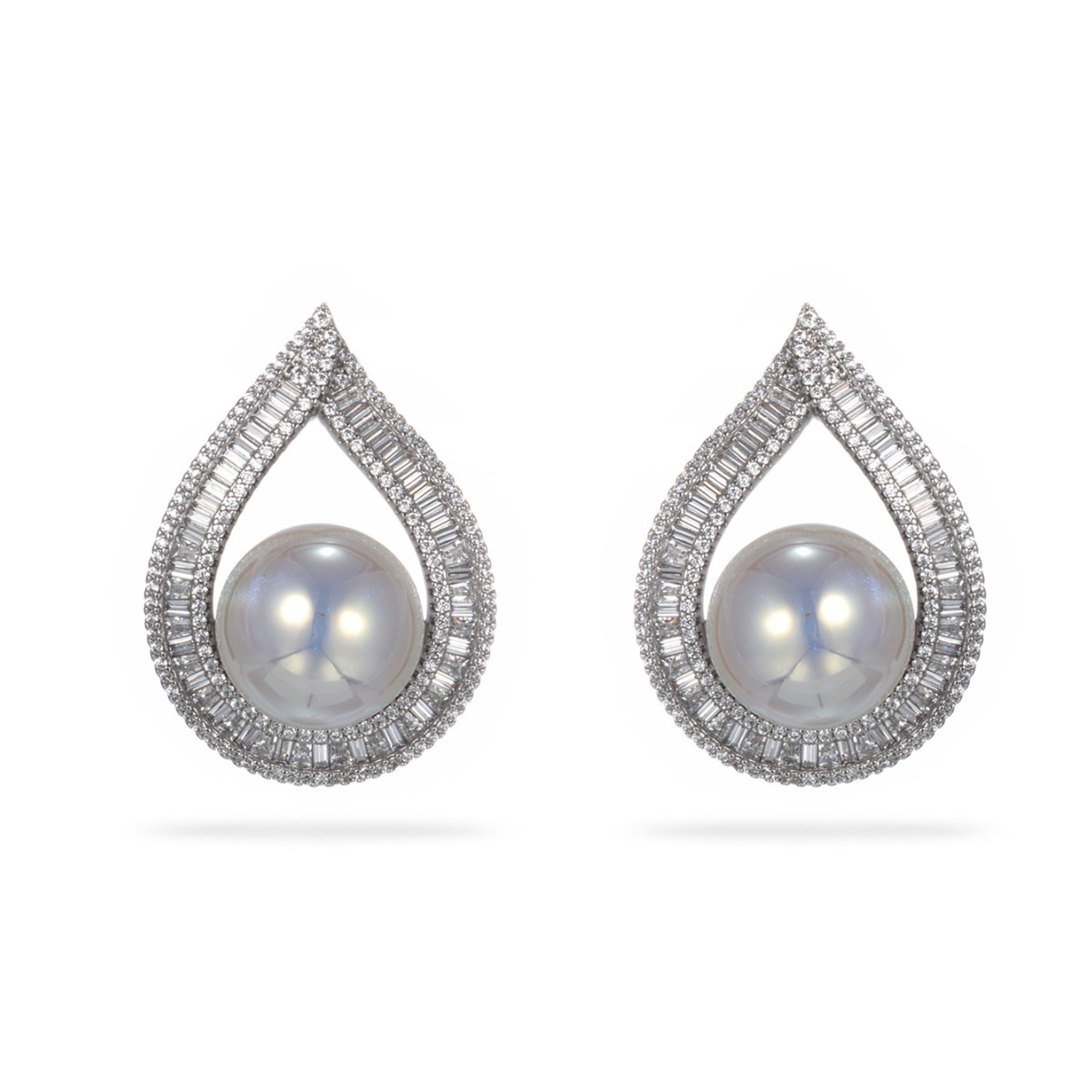 Pendientes de perlas de imitación en forma de gota de agua de aleación de cobre xuping pendientes de perlas de alta costura de verano pendientes de orejas elegantes retro europeas y americanas