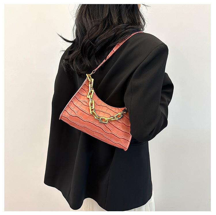 Bolso de axila con patrón de cocodrilo 2025 nuevo bolso de comercio exterior del sudeste asiático bolso de cercanías bolso de hombro de todo fósforo de moda femenina