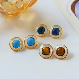 项链;耳环;手链