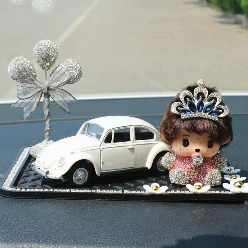 Coches con caja de automóviles creativos lindos diamantes adornos de automóviles de mujer hermosa decoración interior caja de extracción de pelo blanco