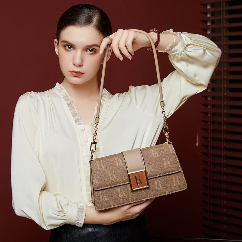 Genuine leather women's bag 2024, new fashionable versatile single shoulder underarm crossbody small square bag,_voghion.com