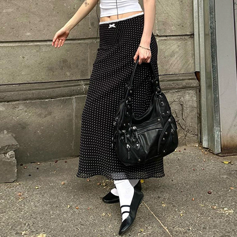 Французский темперамент элегантная женщина с элементами ветра