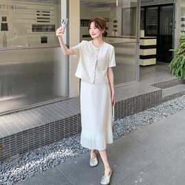 白色法式小香风套装裙女2026夏季气质高级感短袖上衣半身裙两件套